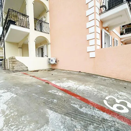아파트 Laureliving Residenza Solari *